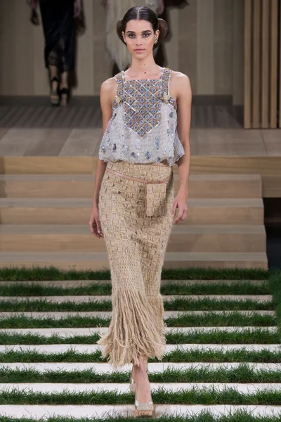 Look 39